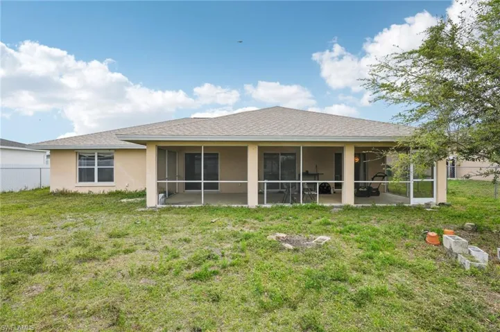 1818 NE 2nd  AVE, Cape Coral, FL 33909