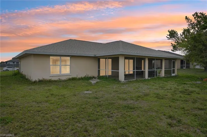 1818 NE 2nd  AVE, Cape Coral, FL 33909