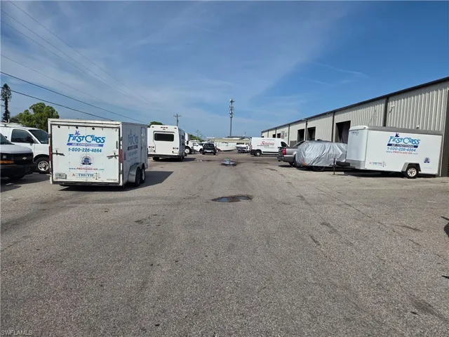 VIEW LOOING WEST LOADING AREA