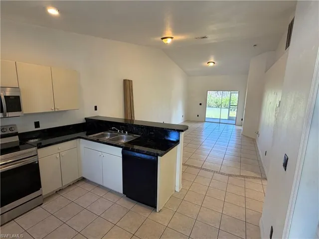 803  Meadow  RD, Lehigh Acres, FL 33973