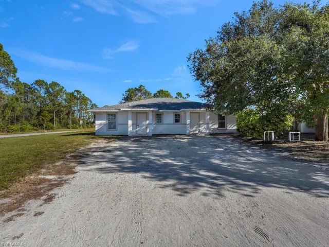 803  Meadow  RD, Lehigh Acres, FL 33973