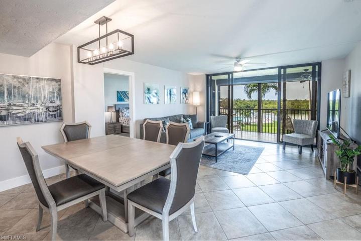 17 Bluebill AVE # 104, NAPLES FL 34108