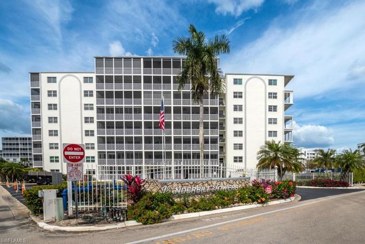 17 Bluebill AVE # 104, NAPLES FL 34108