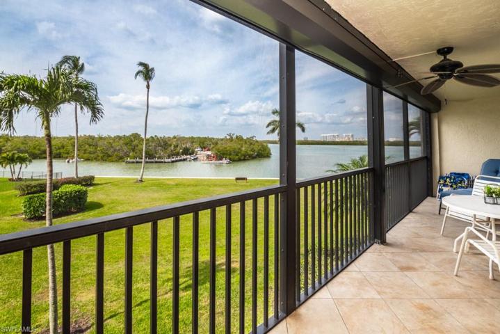 17 Bluebill AVE # 104, NAPLES FL 34108