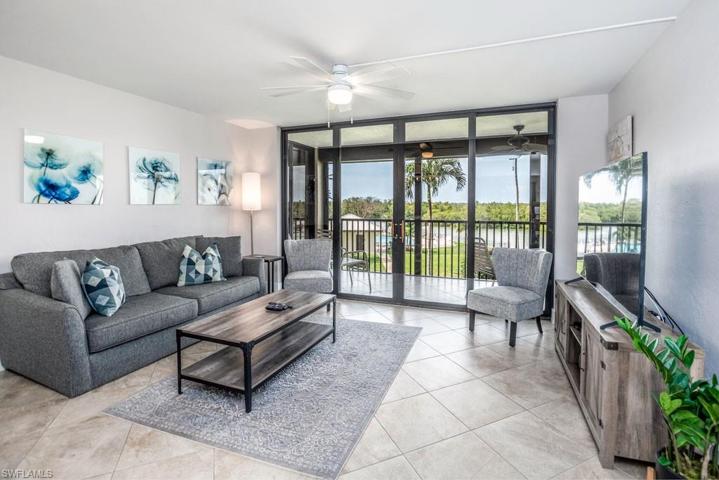 17 Bluebill AVE # 104, NAPLES FL 34108