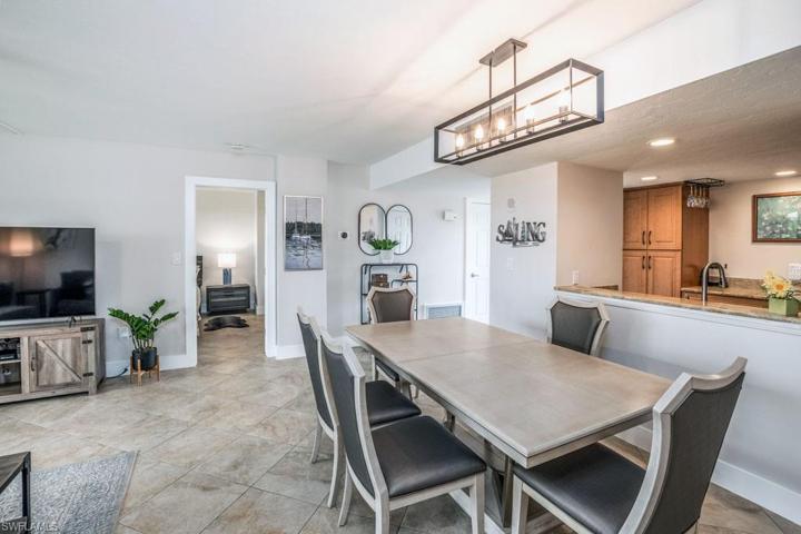 17 Bluebill AVE # 104, NAPLES FL 34108
