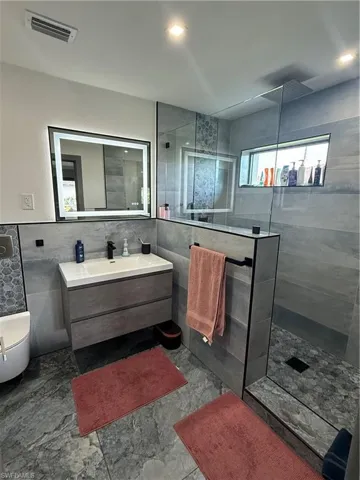 3rs bath with shower