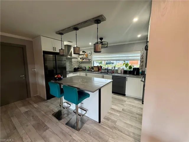 122 E North Shore Ave, North Fort Myers, Florida 33917