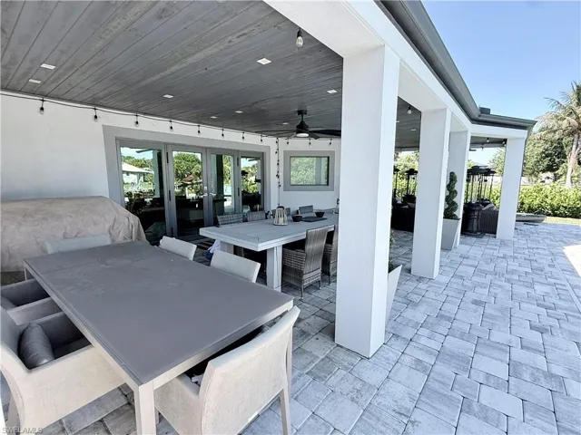 122 E North Shore Ave, North Fort Myers, Florida 33917