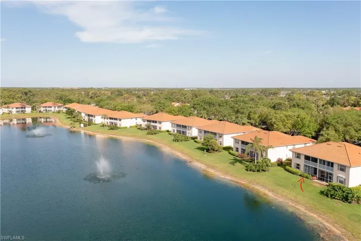 240  Robin Hood  CIR, Naples, FL 34104
