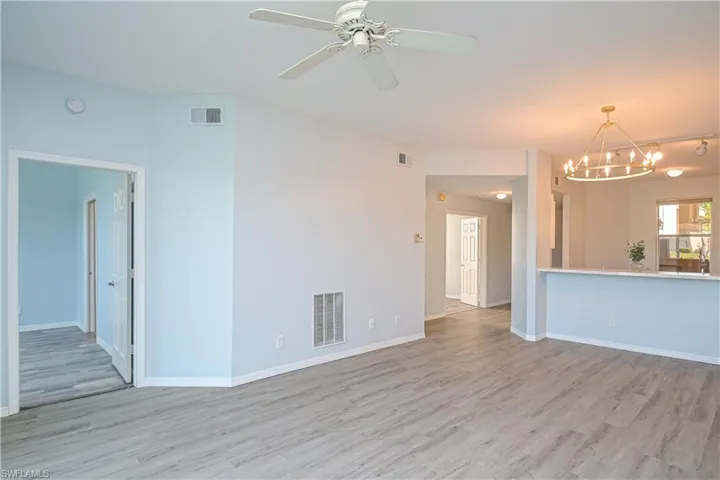 240  Robin Hood  CIR, Naples, FL 34104