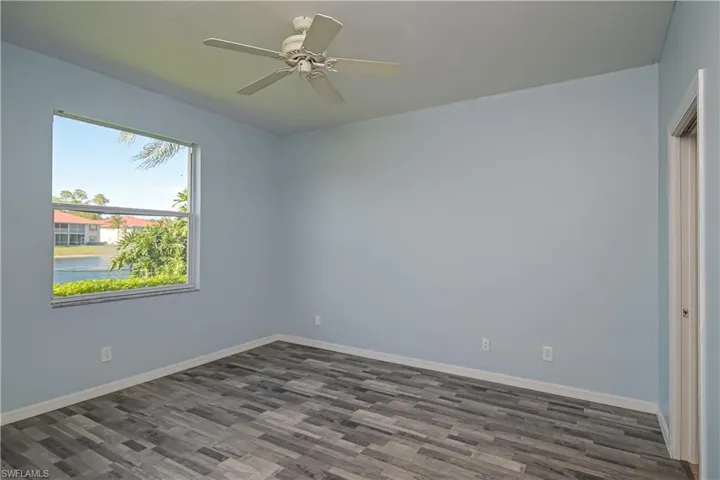 240  Robin Hood  CIR, Naples, FL 34104