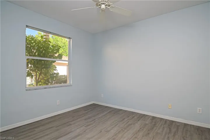 240  Robin Hood  CIR, Naples, FL 34104