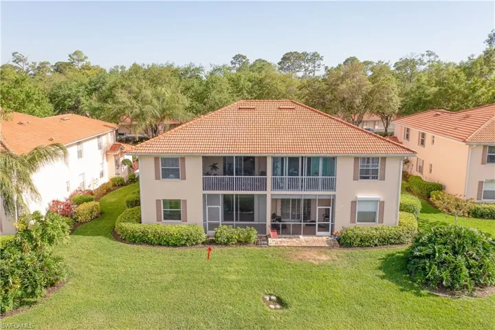 240  Robin Hood  CIR, Naples, FL 34104