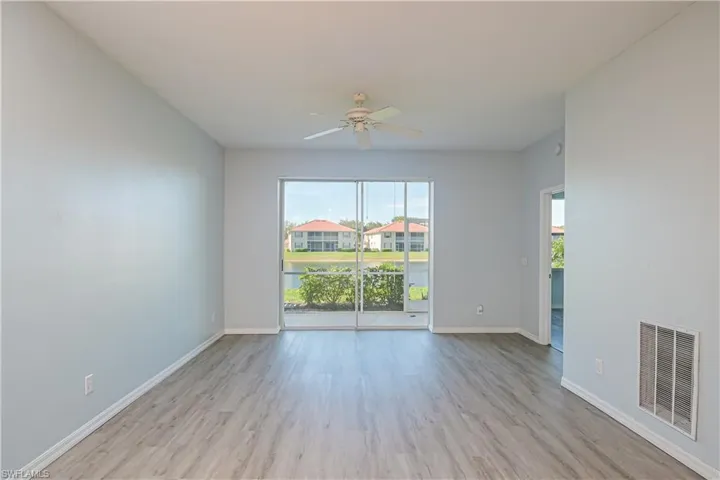 240  Robin Hood  CIR, Naples, FL 34104