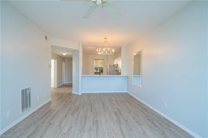 240  Robin Hood  CIR, Naples, FL 34104