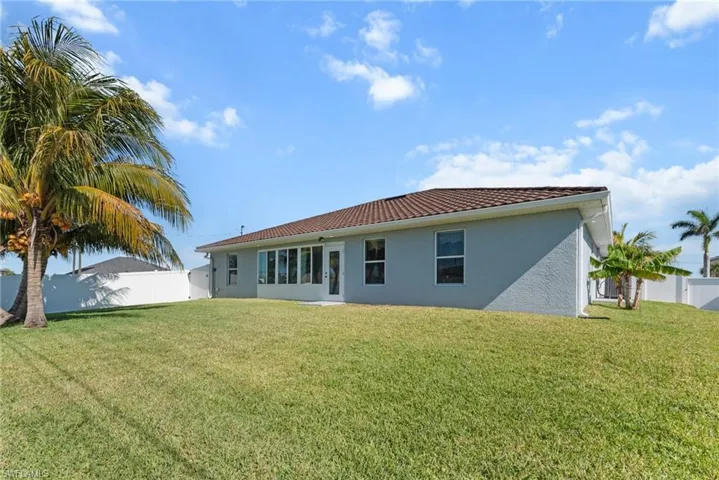 1528 SW 29th  ST, Cape Coral, FL 33914