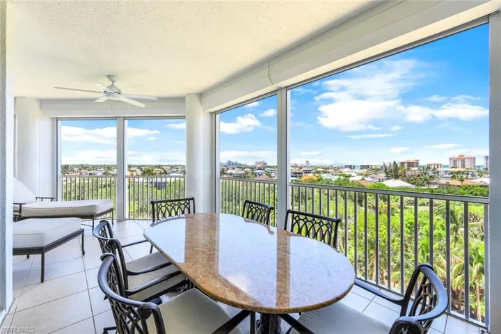 300  Dunes  BLVD, Naples, FL 34110