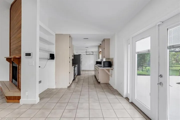 580 16th St Se, Naples, Florida 34117