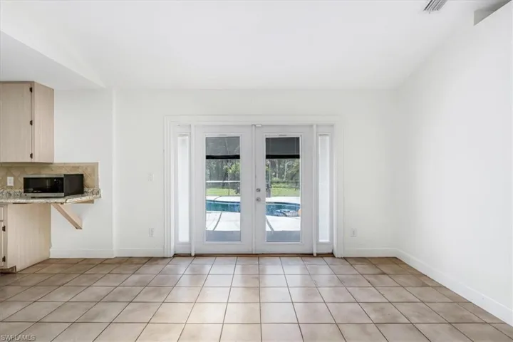 580 16th St Se, Naples, Florida 34117