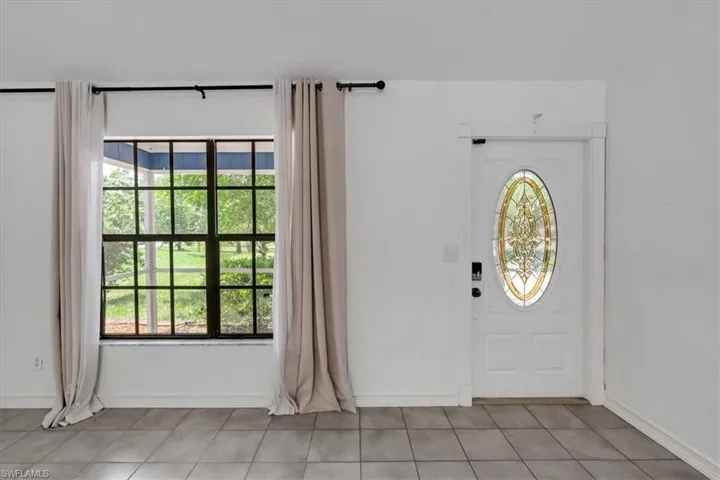 580 16th St Se, Naples, Florida 34117