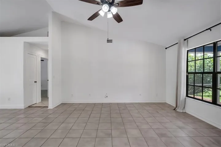 580 16th St Se, Naples, Florida 34117