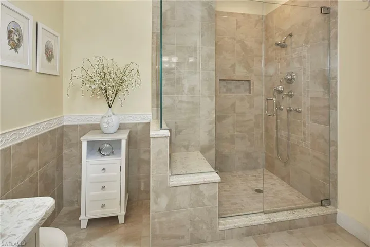 6265 Wilshire Pines Cir 1105, Naples, Florida 34109