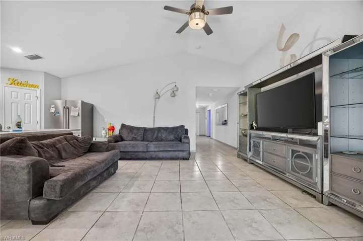 1139 Nw 14th Ter, Cape Coral, Florida 33993
