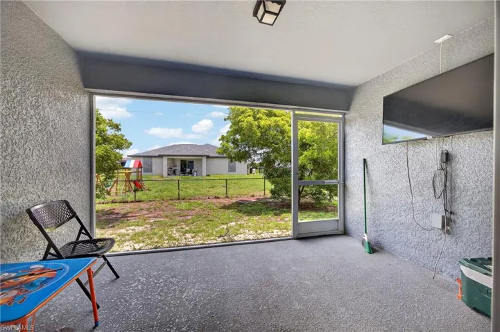 1139 Nw 14th Ter, Cape Coral, Florida 33993
