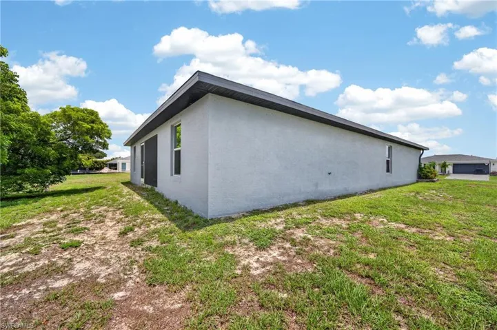 1139 Nw 14th Ter, Cape Coral, Florida 33993