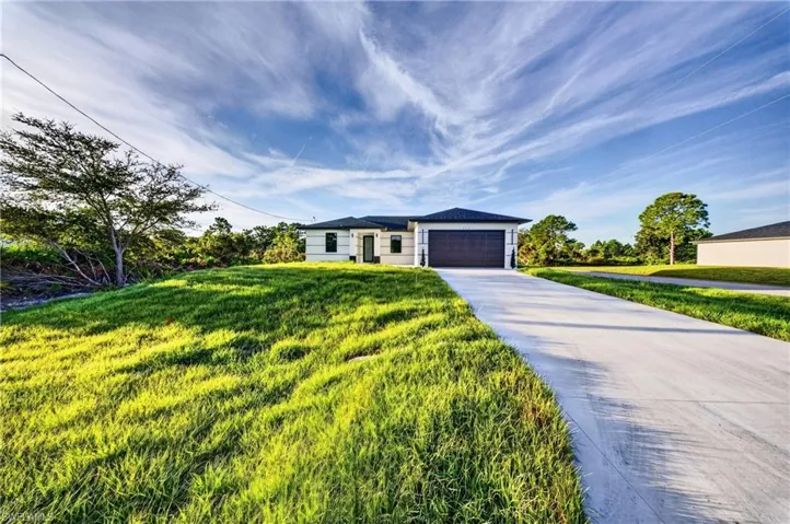 2621 40th St W, Lehigh Acres, Florida 33971