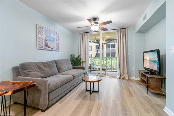 4121 Residence Dr 303, Fort Myers, Florida 33901