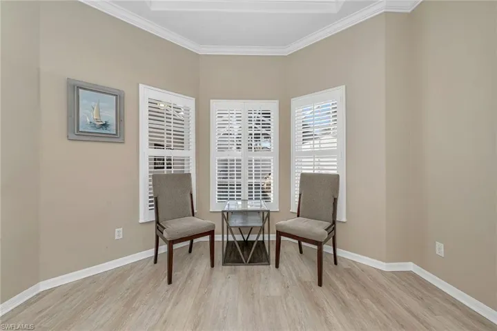 104 Glen Eagle Cir, Naples, Florida 34104