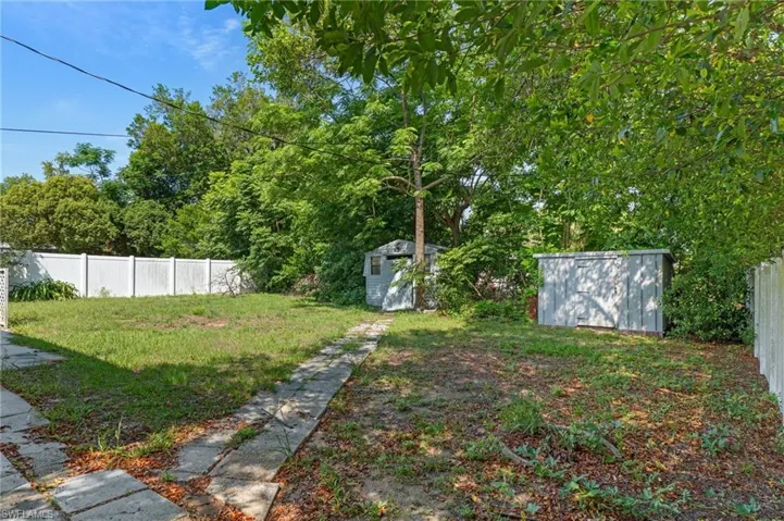 20 S Barbour  ST, Beverly Hills, FL 34465
