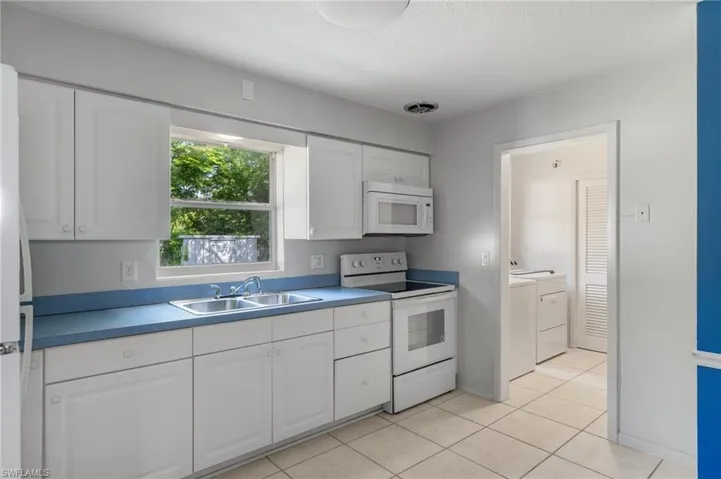 20 S Barbour  ST, Beverly Hills, FL 34465
