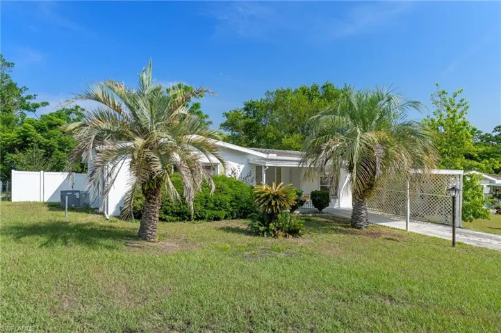 20 S Barbour  ST, Beverly Hills, FL 34465
