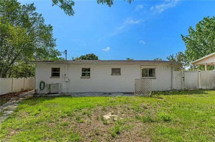 20 S Barbour  ST, Beverly Hills, FL 34465