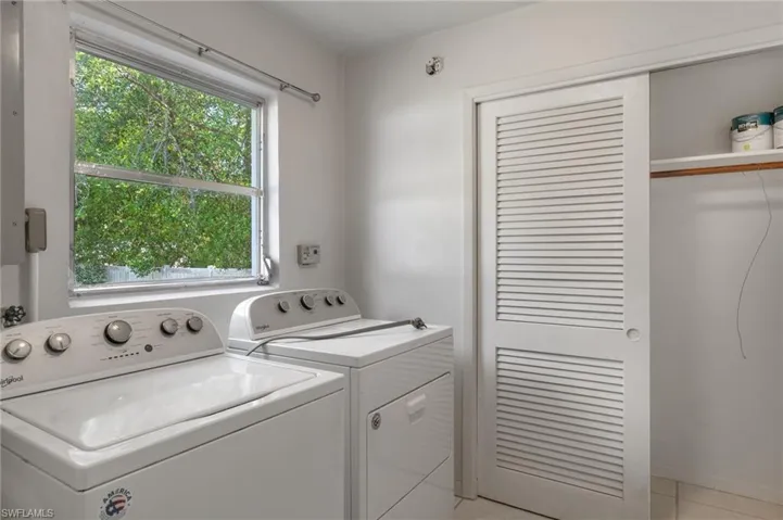 20 S Barbour  ST, Beverly Hills, FL 34465