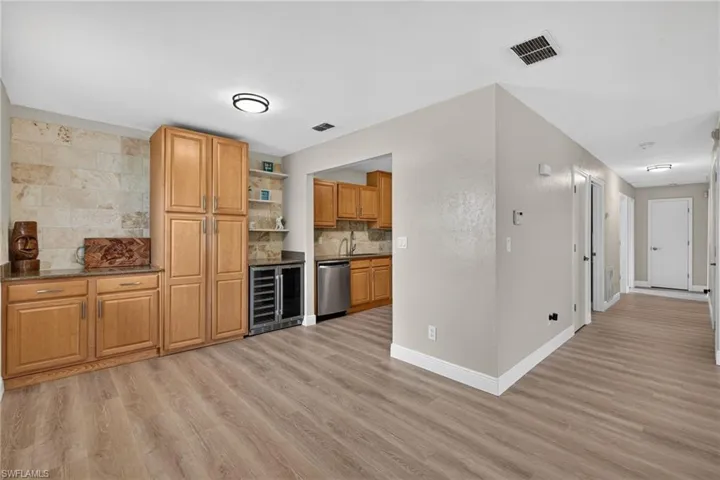3656 Suntrust Dr, Fort Myers, Florida 33916