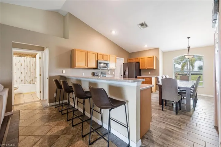1605 Nw 23rd St, Cape Coral, Florida 33993