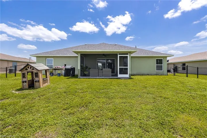 1605 Nw 23rd St, Cape Coral, Florida 33993
