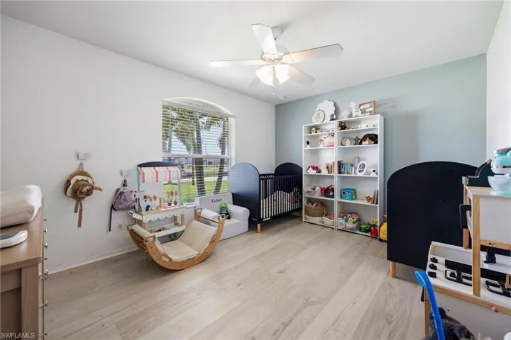 1605 Nw 23rd St, Cape Coral, Florida 33993