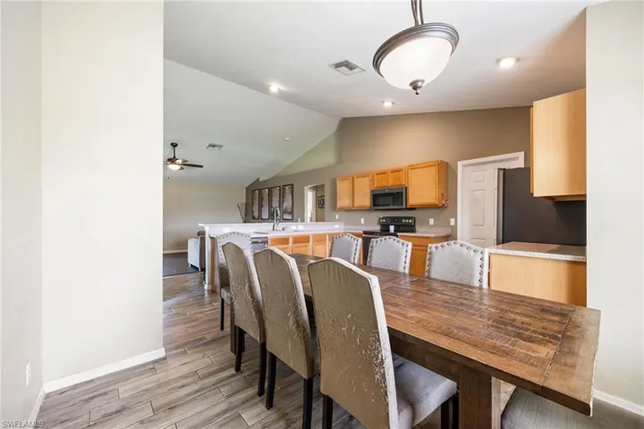 1605 Nw 23rd St, Cape Coral, Florida 33993