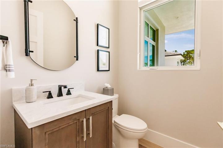 Carriage House Bath