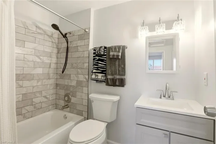5242 32nd Ave Sw, Naples, Florida 34116