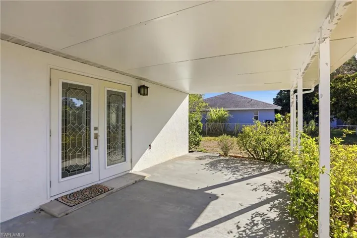 5242 32nd Ave Sw, Naples, Florida 34116