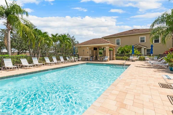 Cottonwood Bend Community Pool