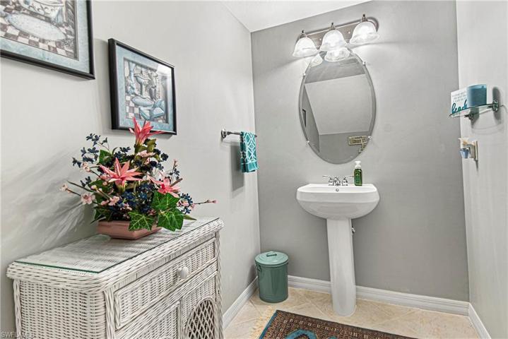 1/2 bath