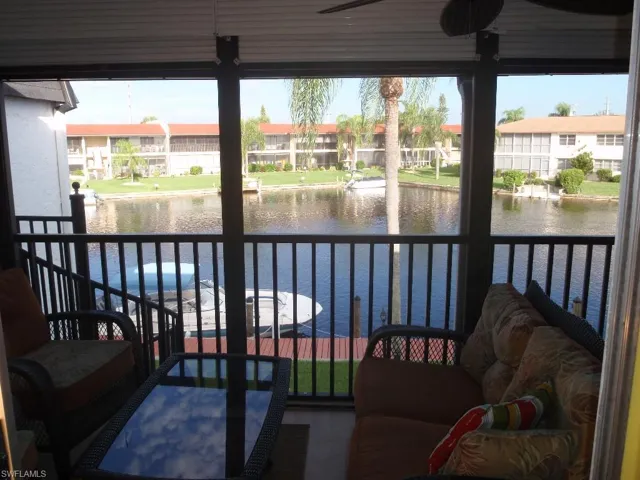 4722 SE 1st  PL, Cape Coral, FL 33904