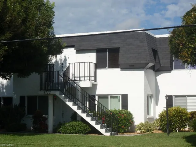 4722 SE 1st  PL, Cape Coral, FL 33904